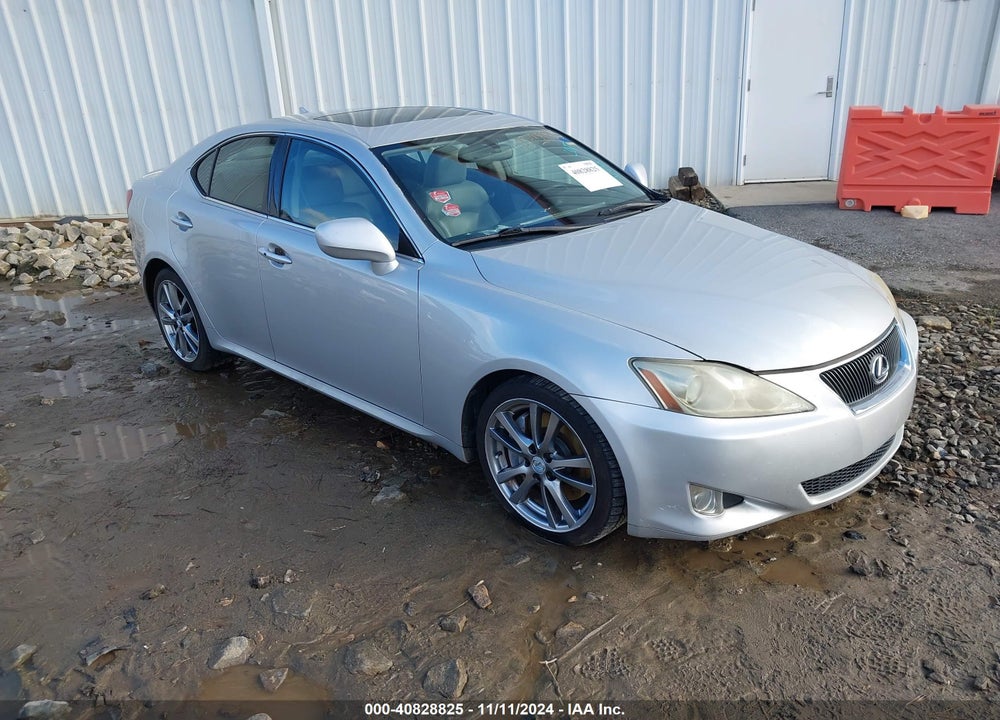 2008 LEXUS IS 350 VIN: JTHBE262485018383