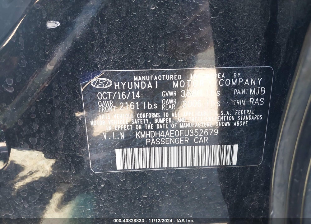 2015 HYUNDAI ELANTRA VIN: KMHDH4AE0FU352679