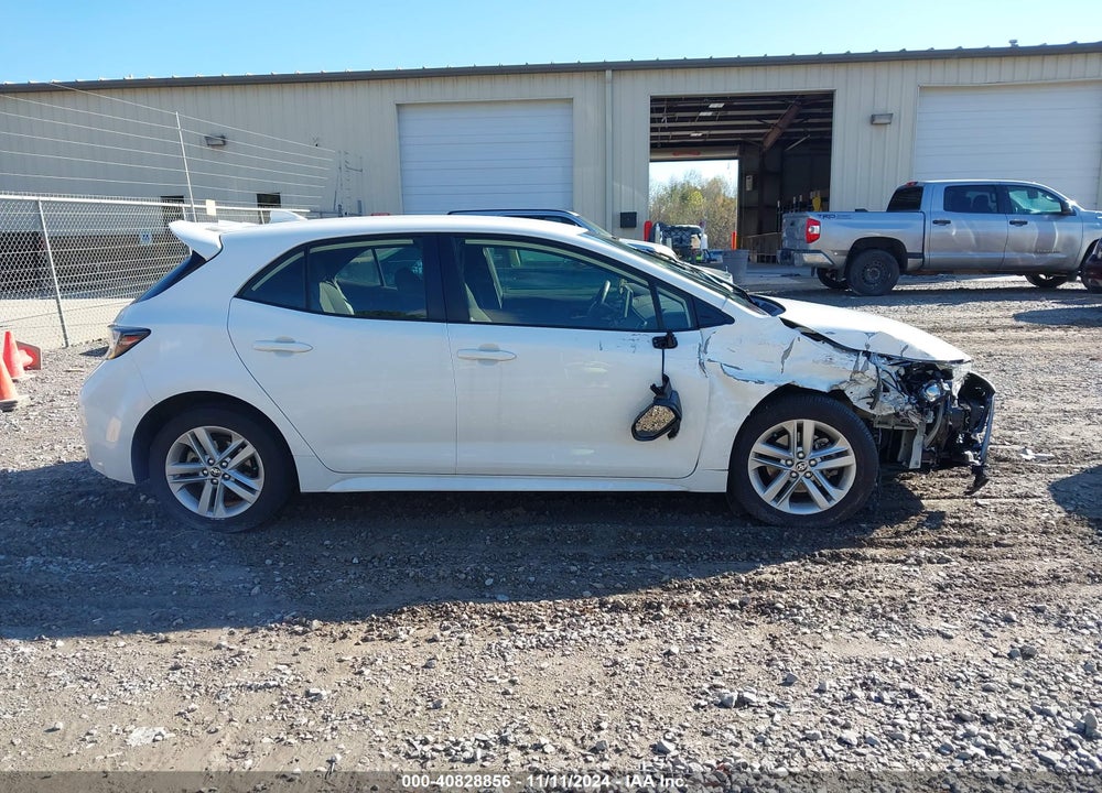 2022 TOYOTA COROLLA SE VIN: JTND4MBE9N3176570