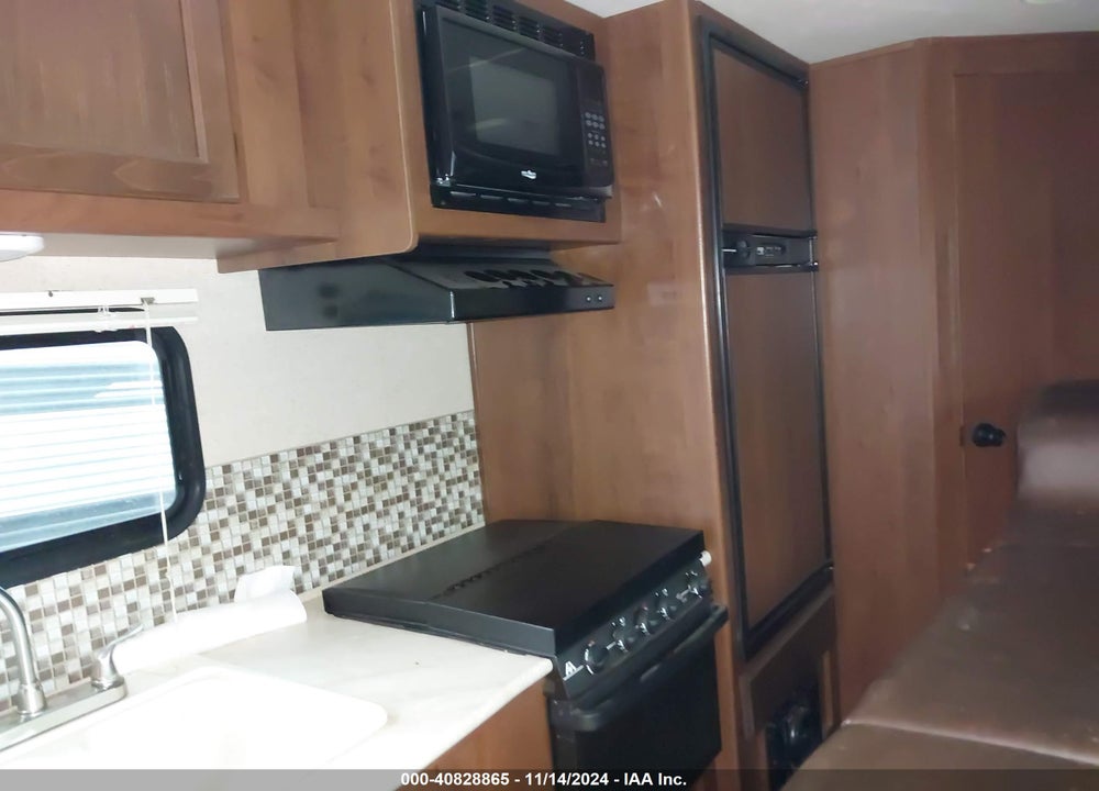 2015 JAYCO OTHER VIN: 1UJBJHBL0F1JU0113