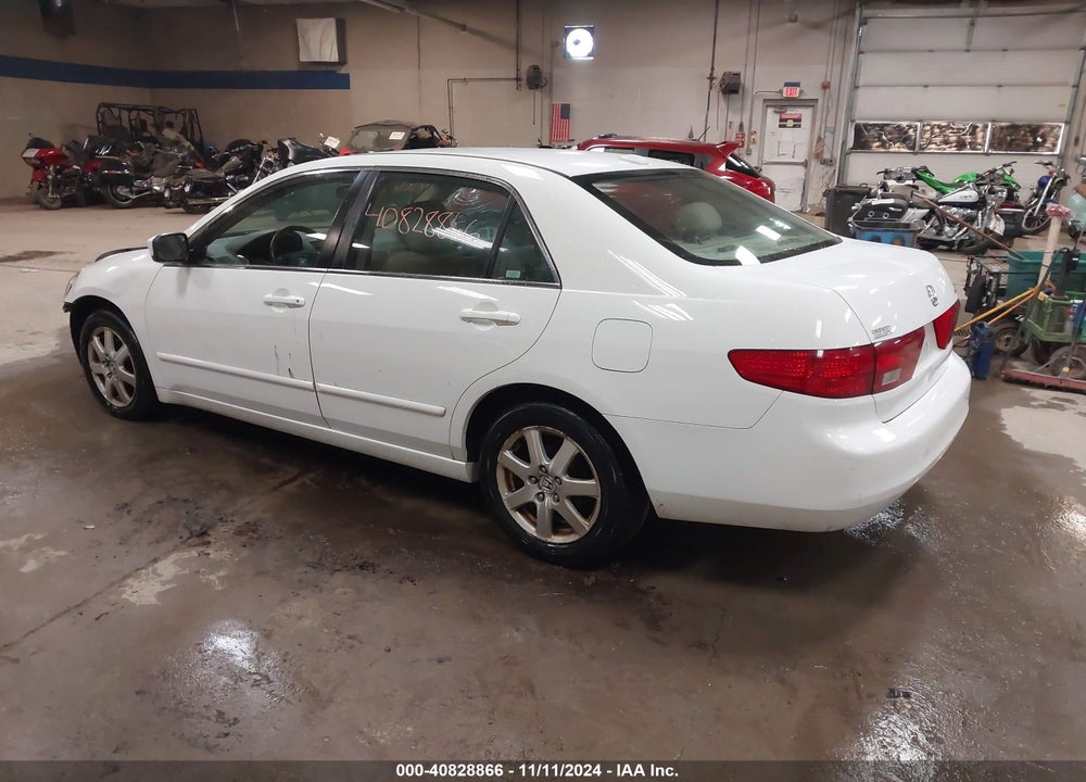 2005 HONDA ACCORD 3.0 EX VIN: 1HGCM66525A063370
