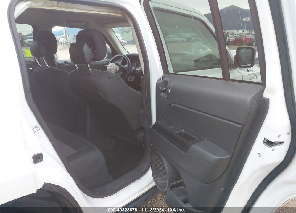 2015 JEEP PATRIOT VIN: 1C4NJRFB8FD270210