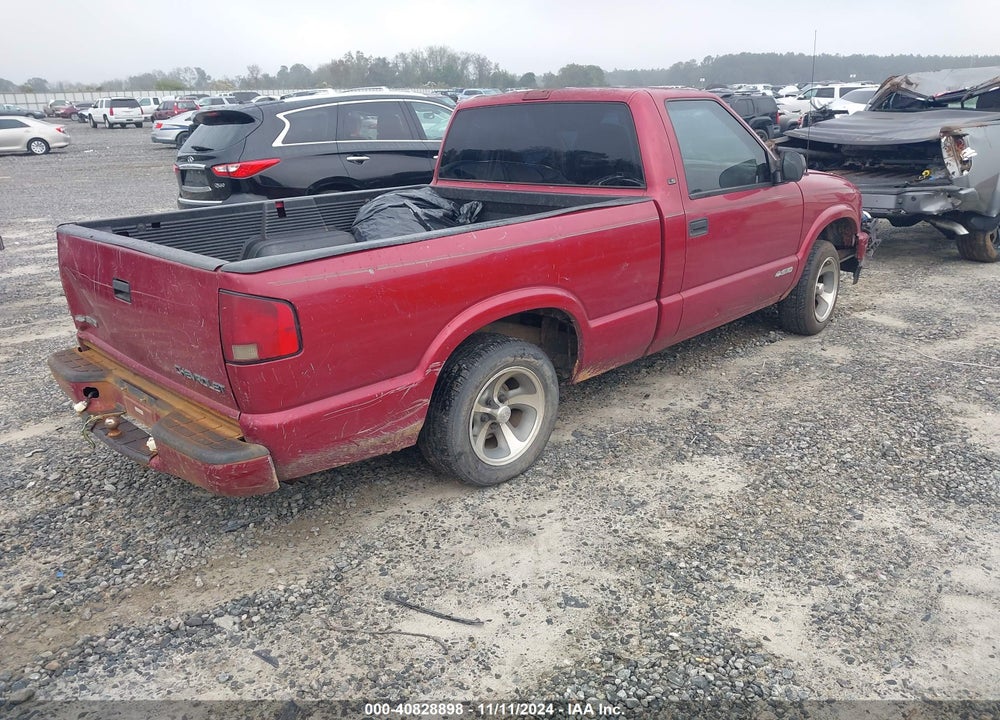 2002 CHEVROLET S-10 LS VIN: 1GCCS145128114046
