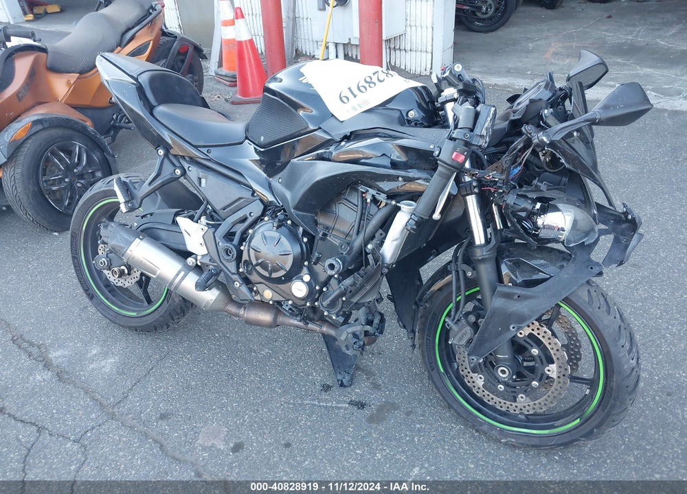 2019 KAWASAKI EX650 F VIN: JKAEXEK17KDA31825