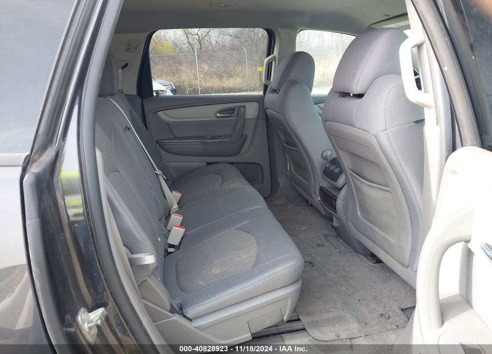 2014 CHEVROLET TRAVERSE LS VIN: 1GNKVFEDXEJ312148