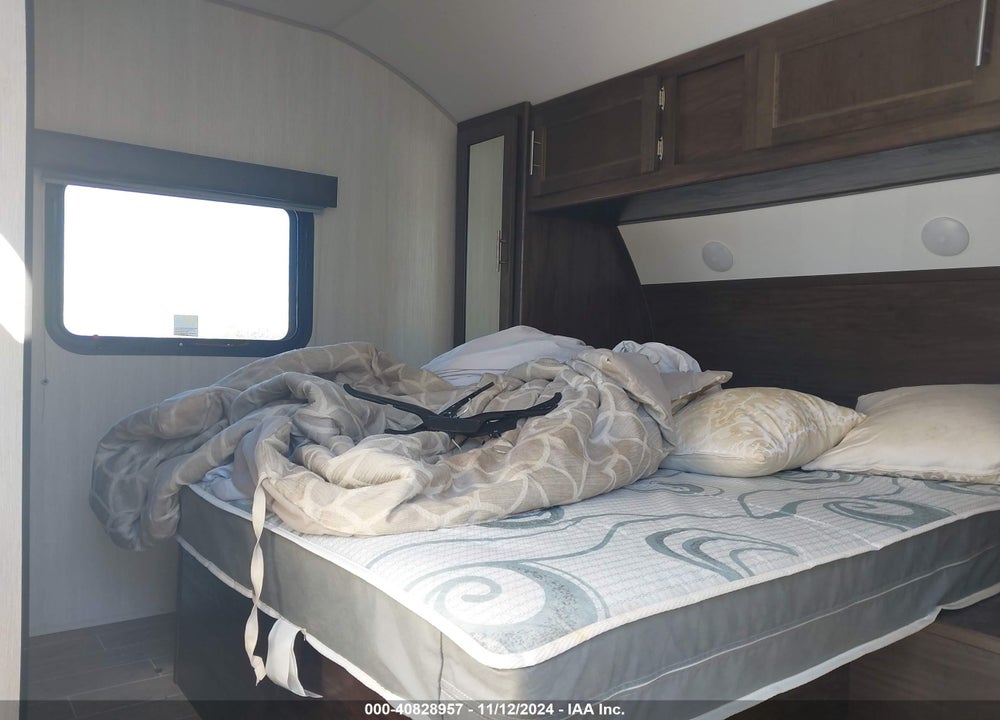 2020 FOREST RIVER CHEROKEE VIN: 4X4TCKC28LK060365