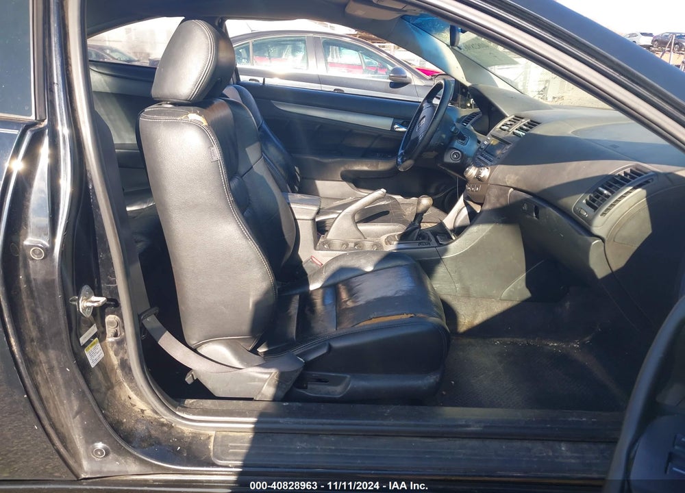 2005 HONDA ACCORD 2.4 EX VIN: 1HGCM71675A017930