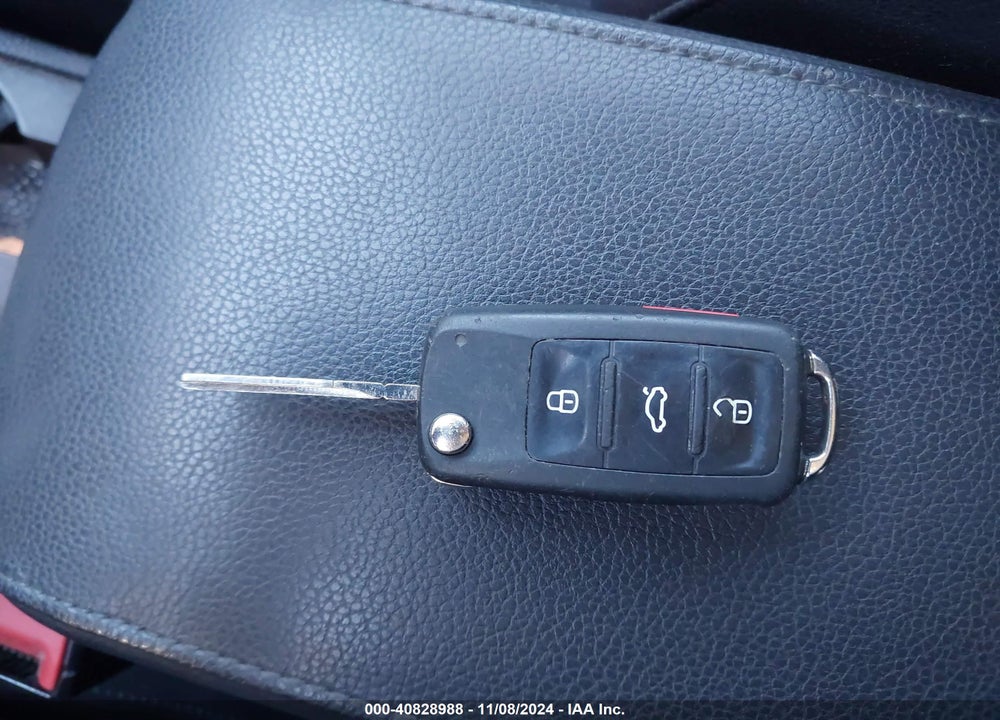 2014 VOLKSWAGEN JETTA VIN: 3VWD17AJ2EM328715