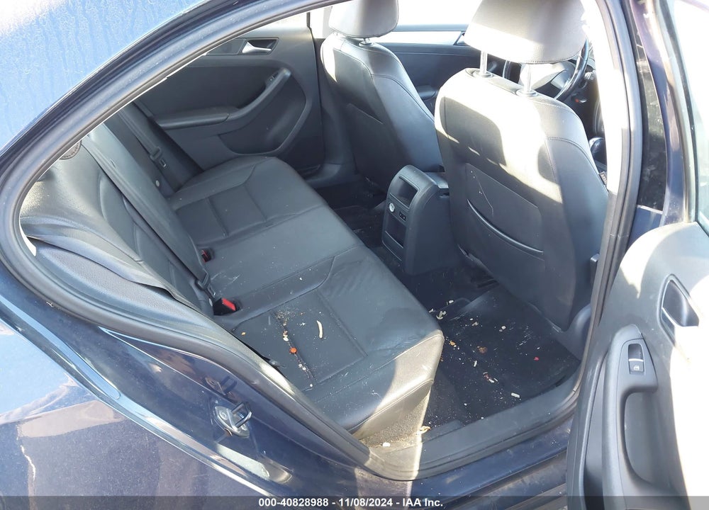 2014 VOLKSWAGEN JETTA VIN: 3VWD17AJ2EM328715