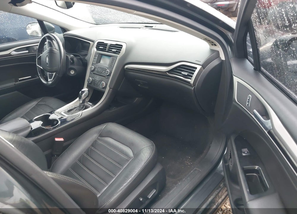 2015 FORD FUSION SE VIN: 3FA6P0HD4FR152827