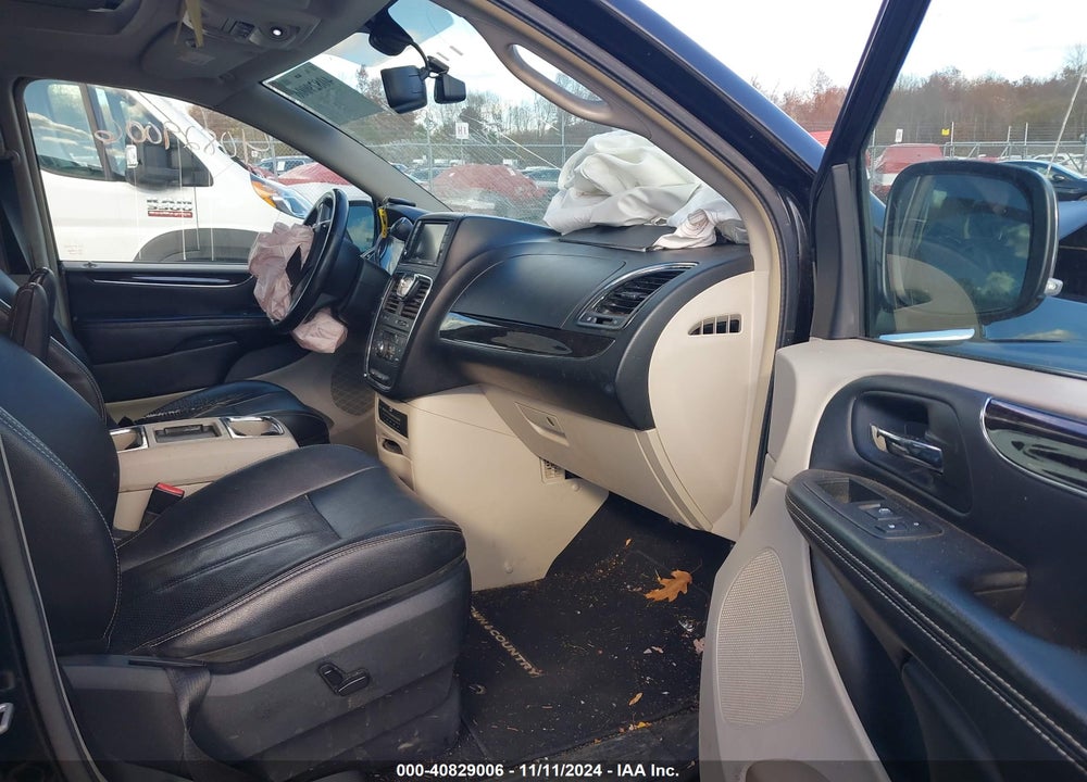 2014 CHRYSLER TOWN & COUNTRY TOURING-L VIN: 2C4RC1CG8ER199924