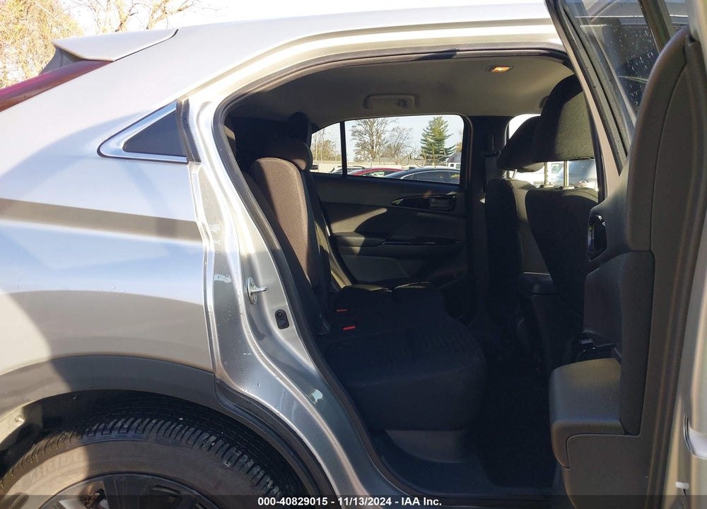 2024 MITSUBISHI ECLIPSE CROSS LE VIN: JA4ATVAA9RZ014028