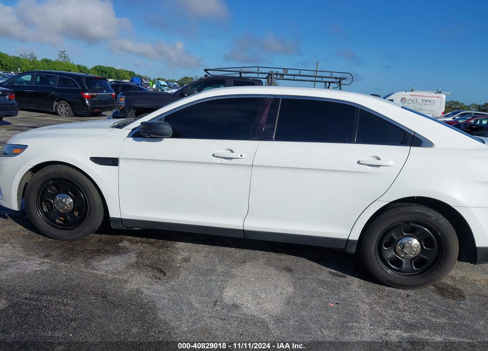 2013 FORD POLICE INTERCEPTOR VIN: 1FAHP2M84DG139223