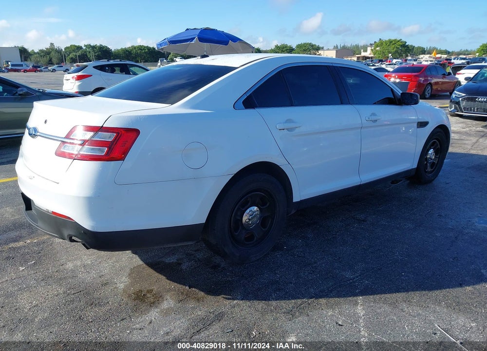 2013 FORD POLICE INTERCEPTOR VIN: 1FAHP2M84DG139223