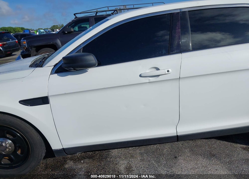 2013 FORD POLICE INTERCEPTOR VIN: 1FAHP2M84DG139223