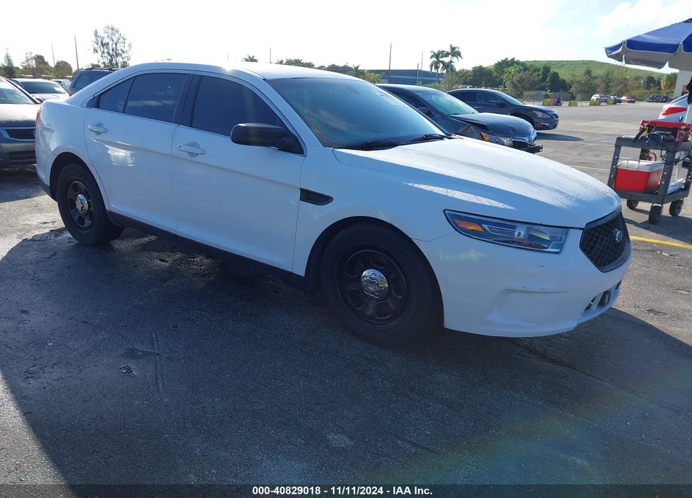 2013 FORD POLICE INTERCEPTOR VIN: 1FAHP2M84DG139223