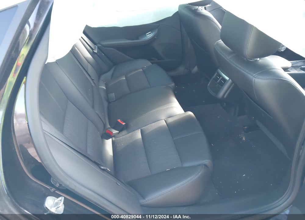 2017 CHEVROLET IMPALA 1LT VIN: 2G1105S34H9118054