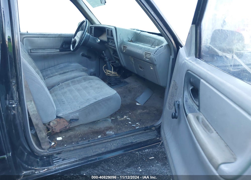 1994 FORD RANGER VIN: 1FTCR10A6RTA89375