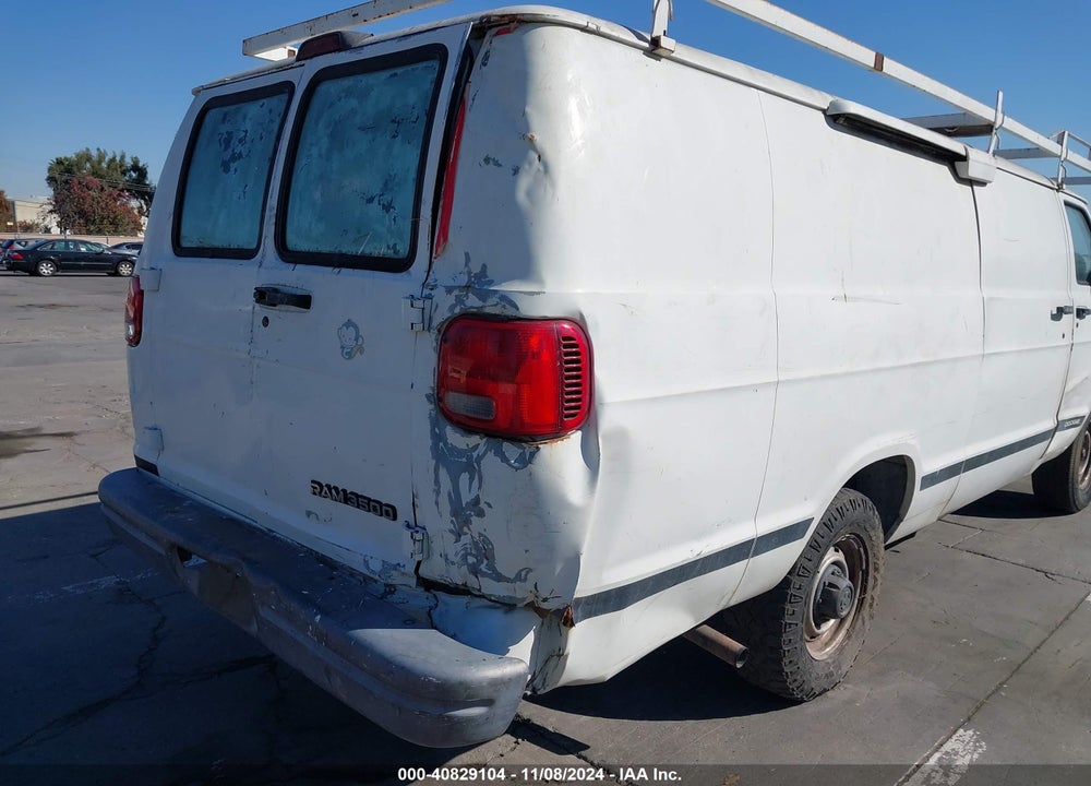 1998 DODGE RAM VAN 3500 COMMERCIAL/COMMERCIAL MAXI/CONVERSION VIN: 2B7LB31Z3WK123451