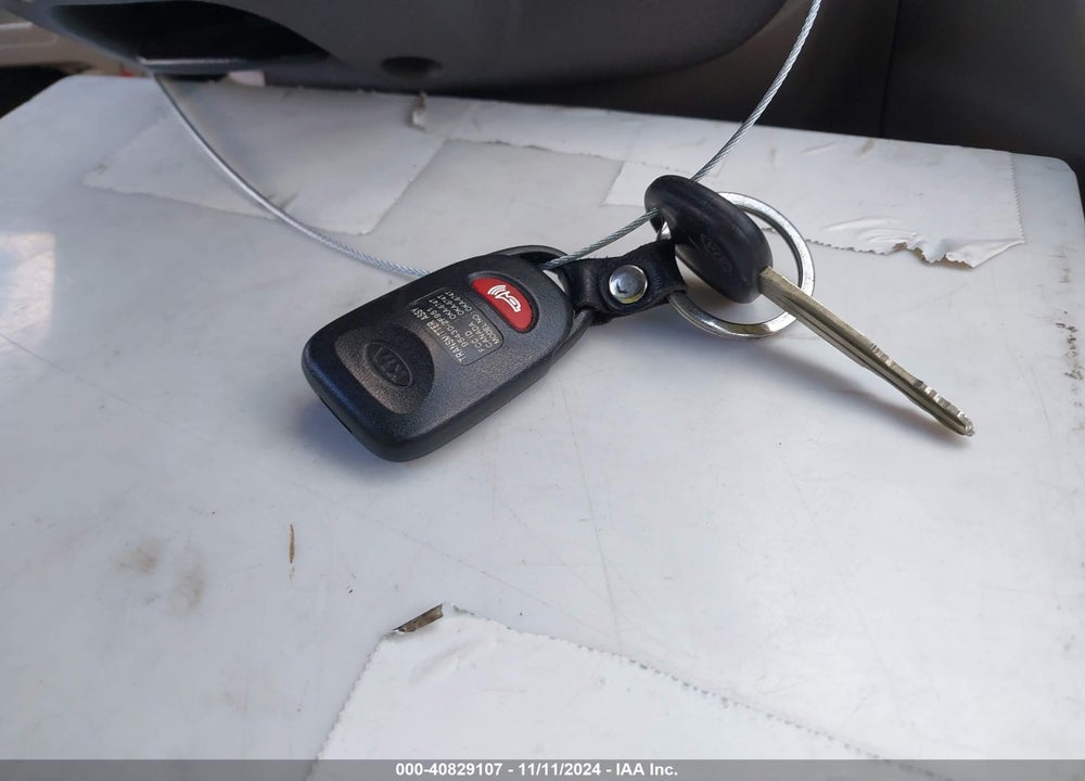 2008 KIA SPECTRA EX VIN: KNAFE122085578210