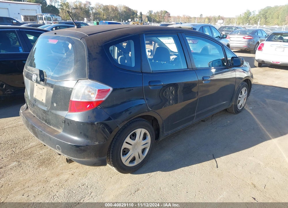 2010 HONDA FIT VIN: JHMGE8G25AS022862