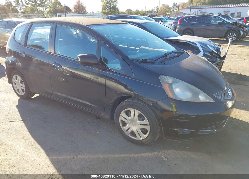 2010 HONDA FIT VIN: JHMGE8G25AS022862