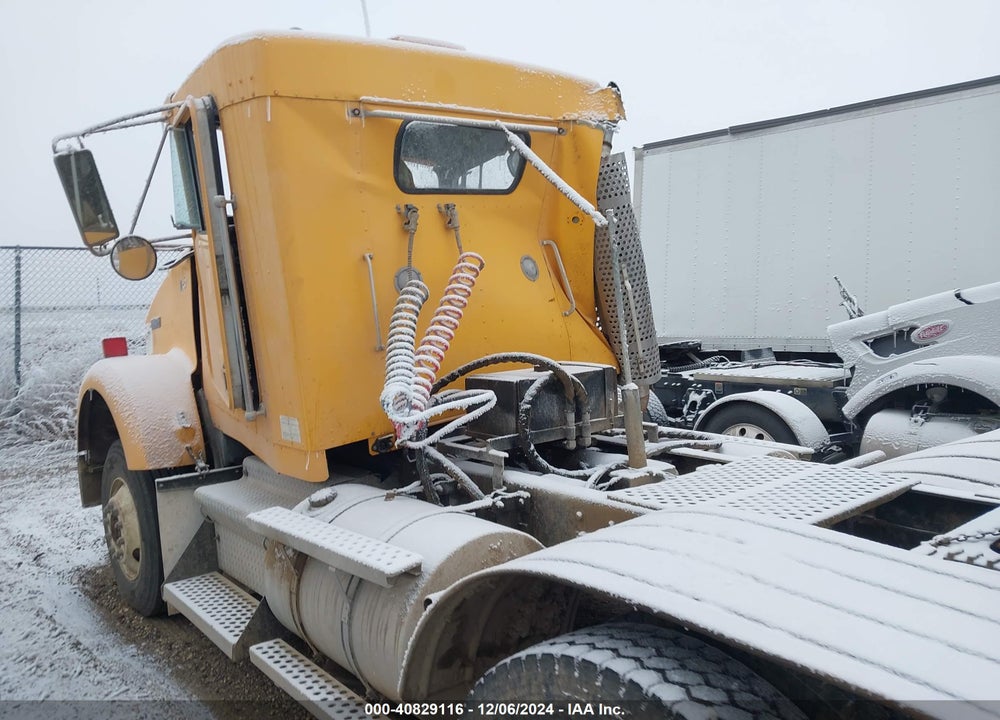 1992 KENWORTH T800 T800 VIN: 1XKDDB9XXNS582318