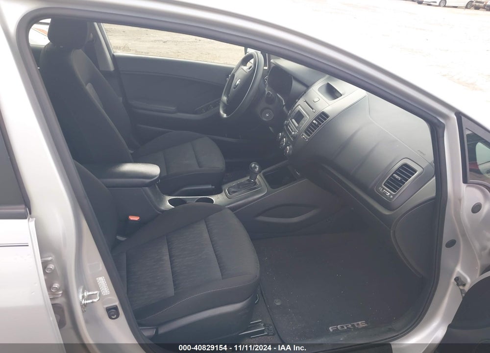 2016 KIA FORTE LX VIN: KNAFK4A67G5507485