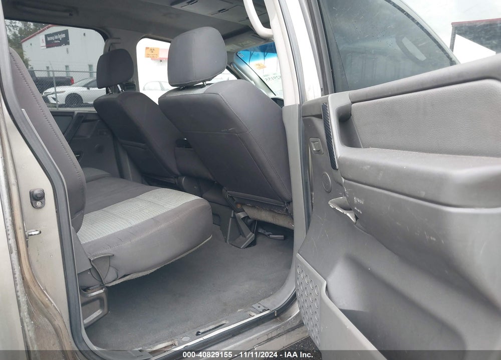 2006 NISSAN TITAN SE VIN: 1N6BA07B06N526053