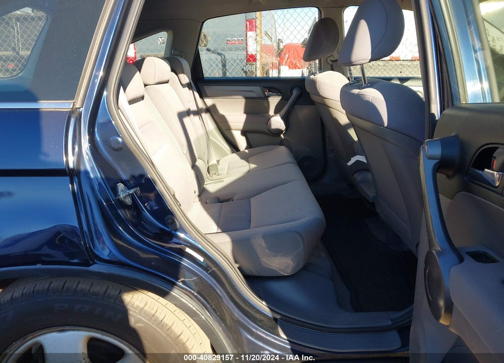 2008 HONDA CR-V LX VIN: JHLRE48368C038974