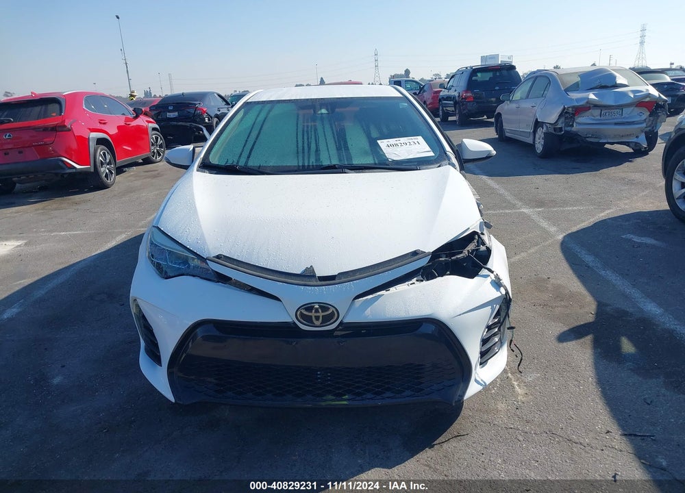 2018 TOYOTA COROLLA SE VIN: 5YFBURHE1JP760012