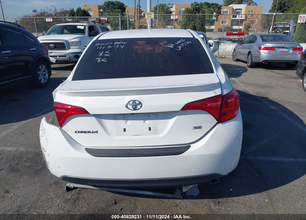 2018 TOYOTA COROLLA SE VIN: 5YFBURHE1JP760012