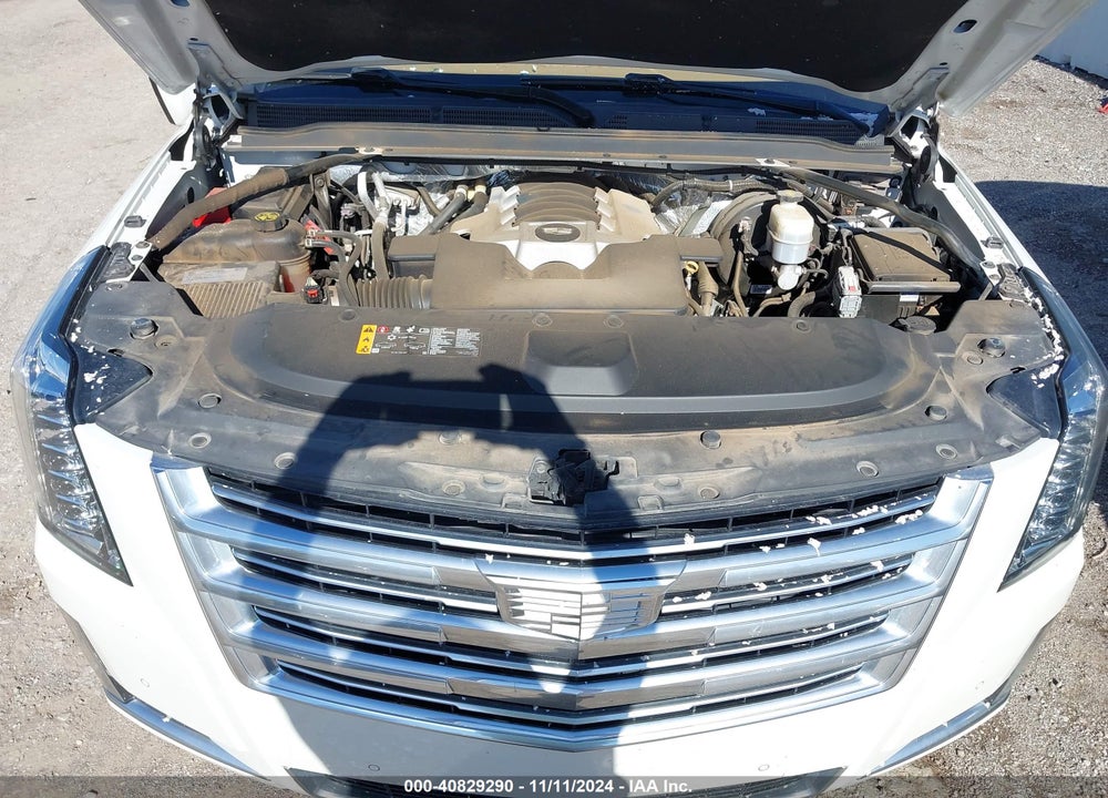 2017 CADILLAC ESCALADE PLATINUM VIN: 1GYS4DKJ3HR191599