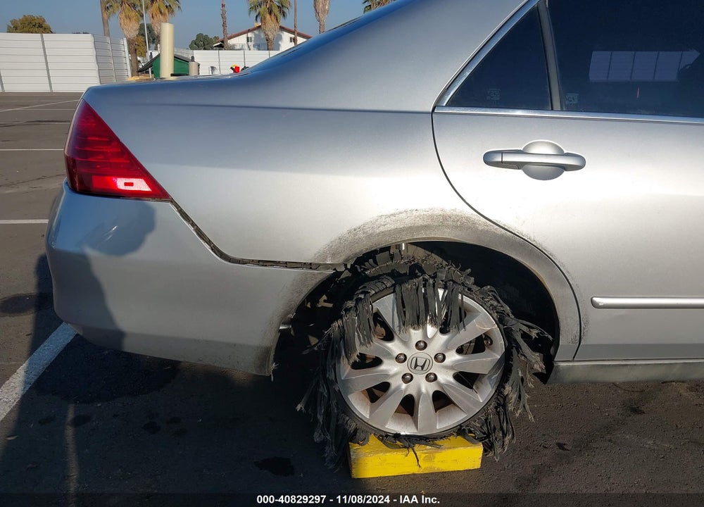 2007 HONDA ACCORD 3.0 SE VIN: 1HGCM66477A104022