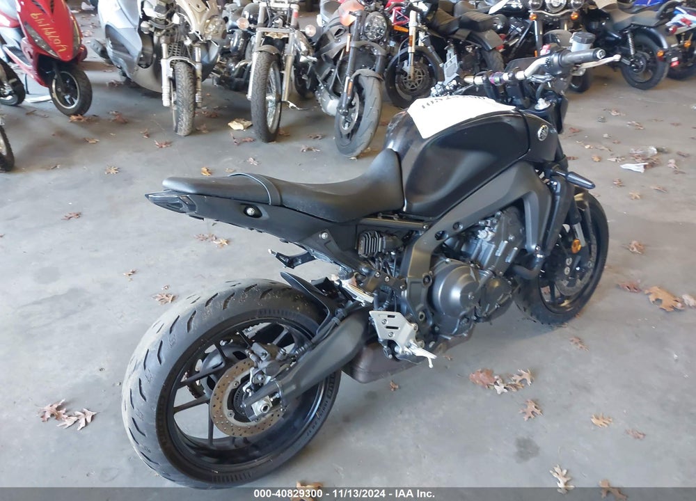 2021 YAMAHA MT09 VIN: JYARN71E3MA001005