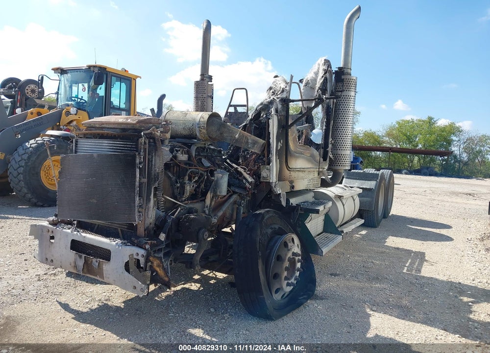 2005 KENWORTH T800 T800 VIN: 1XKDDU9X95R086039