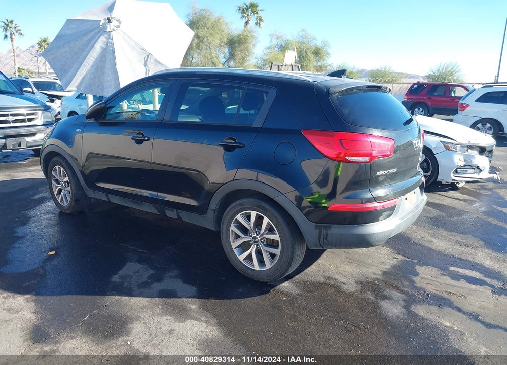 2015 KIA SPORTAGE LX VIN: KNDPBCAC8F7719368