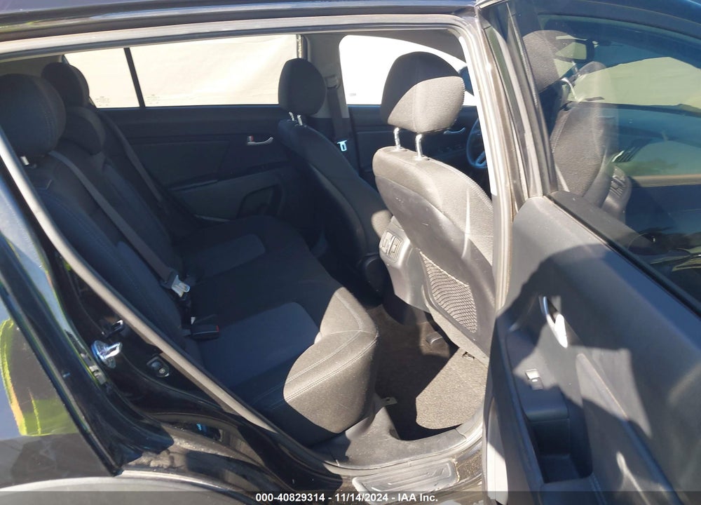 2015 KIA SPORTAGE LX VIN: KNDPBCAC8F7719368