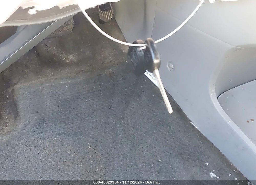 2017 TOYOTA SIENNA VIN: 5TDKZ3DC2HS806127