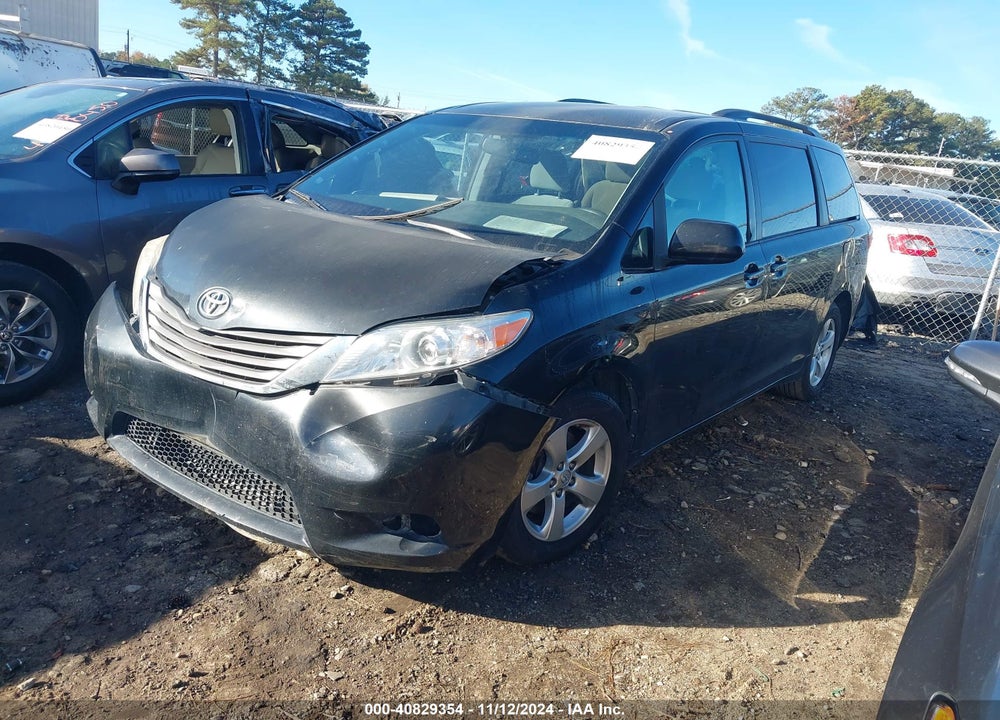 2017 TOYOTA SIENNA VIN: 5TDKZ3DC2HS806127