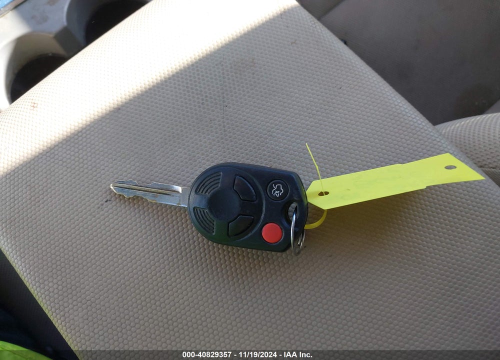 2008 FORD ESCAPE XLT VIN: 1FMCU03178KD05660