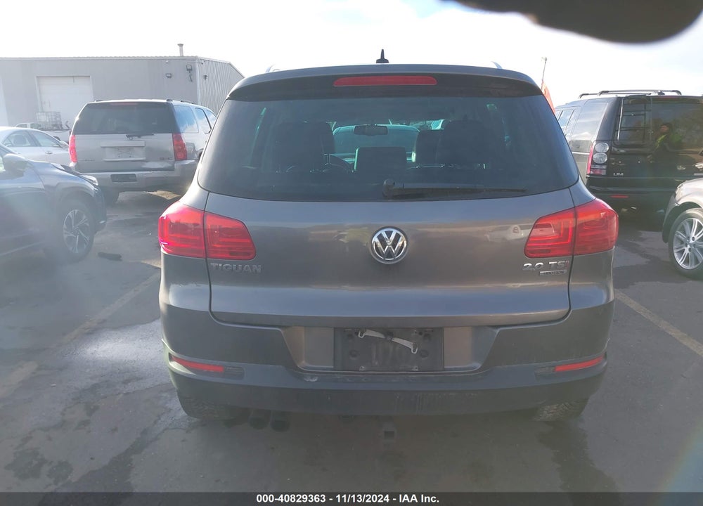2013 VOLKSWAGEN TIGUAN SE VIN: WVGBV7AX2DW003379