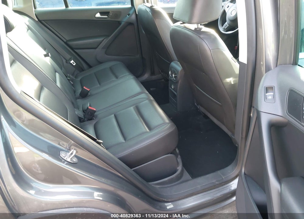 2013 VOLKSWAGEN TIGUAN SE VIN: WVGBV7AX2DW003379
