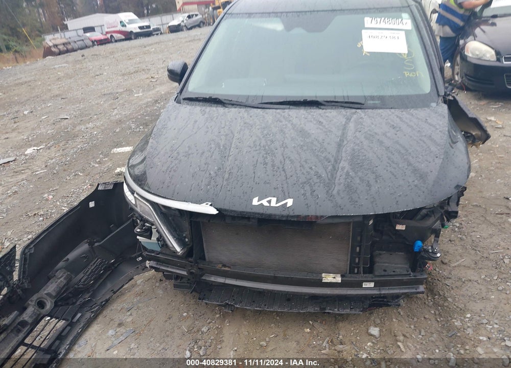 2023 KIA CARNIVAL MPV LX SEAT PACKAGE VIN: KNDNB4H39P6291224