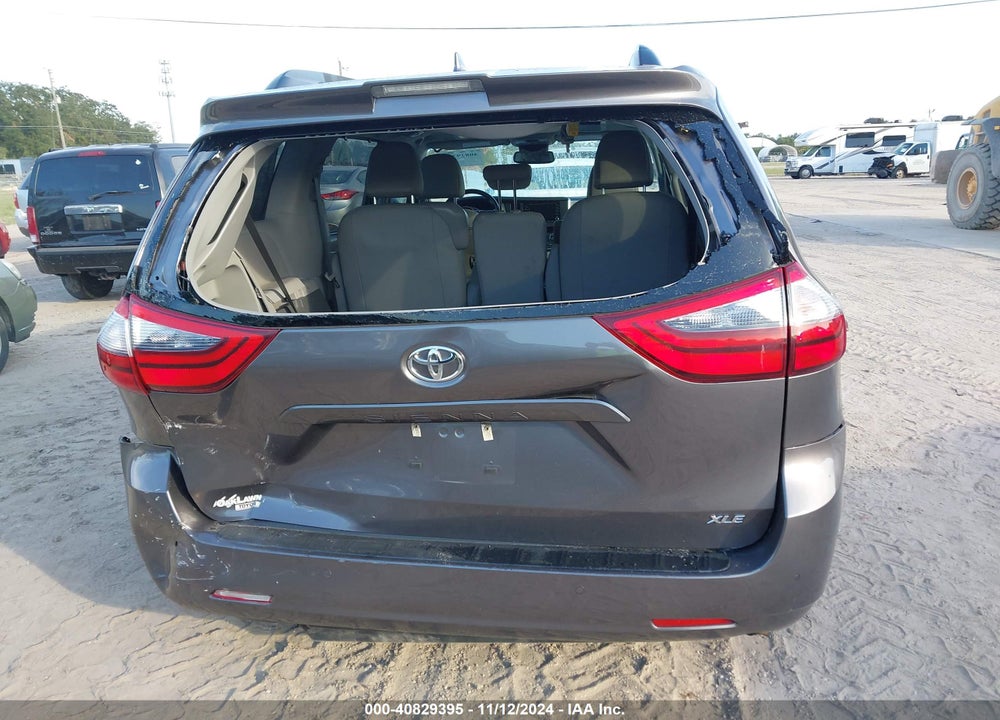 2020 TOYOTA SIENNA XLE VIN: 5TDYZ3DC0LS058657