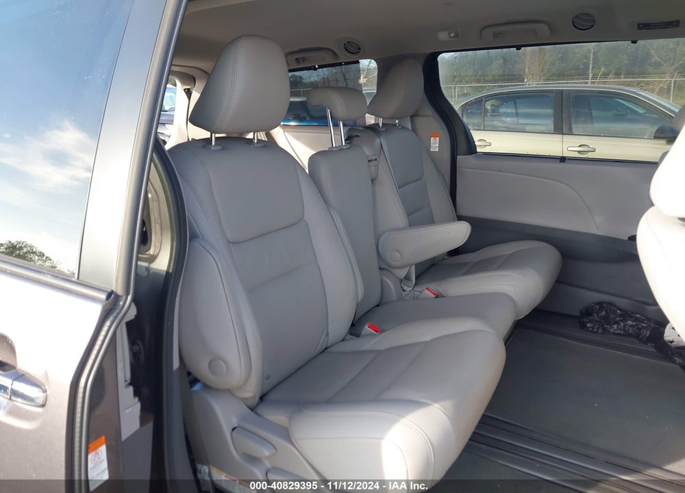 2020 TOYOTA SIENNA XLE VIN: 5TDYZ3DC0LS058657
