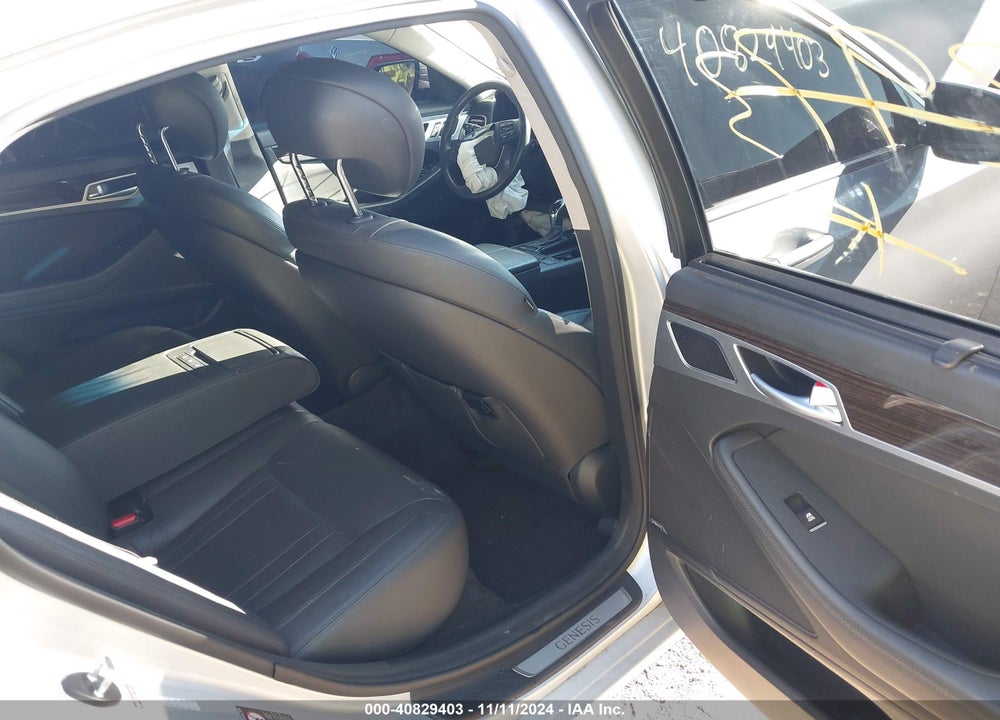 2016 HYUNDAI GENESIS 3.8 VIN: KMHGN4JE8GU132973