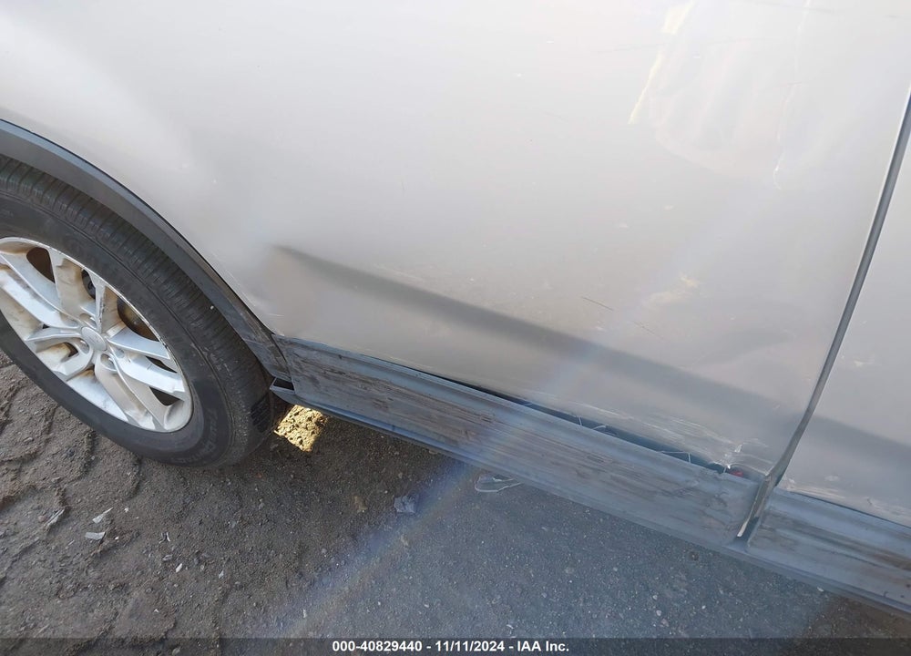 2015 KIA SORENTO VIN: 5XYKTCA64FG558117