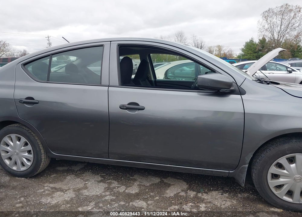 2016 NISSAN VERSA 1.6 S+ VIN: 3N1CN7AP2GL825024