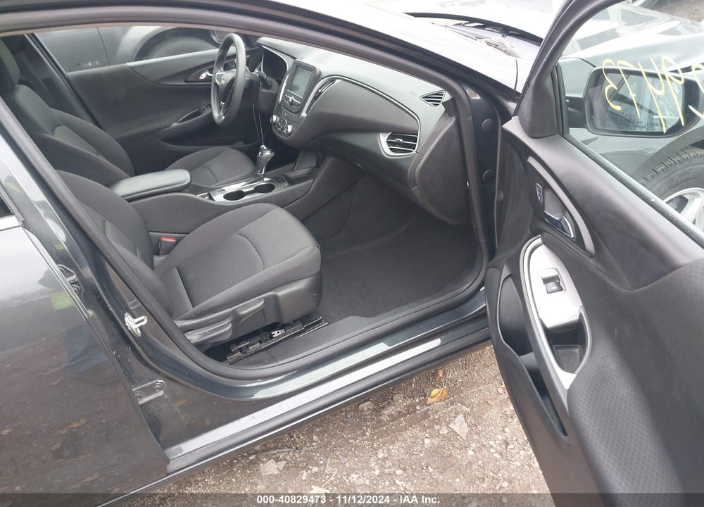 2017 CHEVROLET MALIBU LS VIN: 1G1ZB5STXHF196519